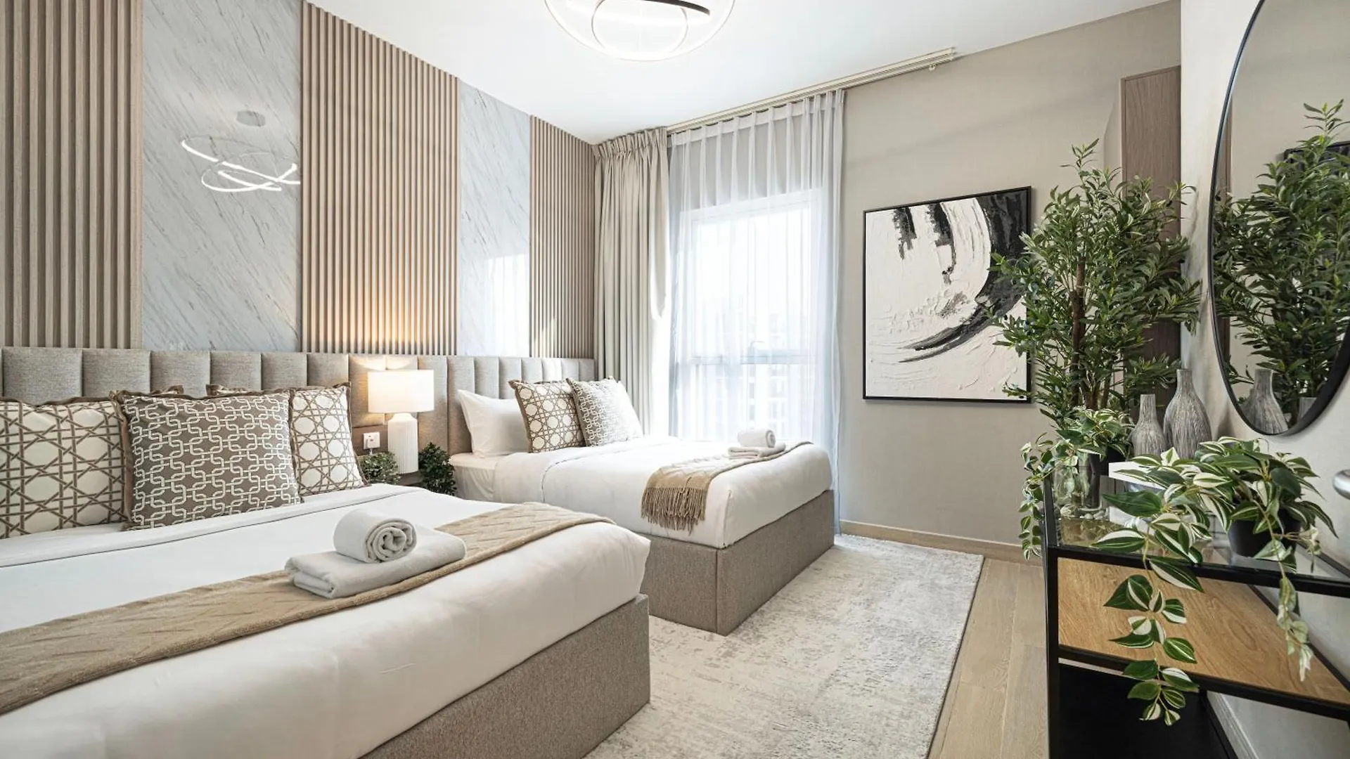 אבו דאבי Luxury 4 Bedroom Apartment With Ferrari World And Sea Views, Yas Island Waterfront, Pool, Gym, Playground, Walk To Yas Mall אבו דאבי