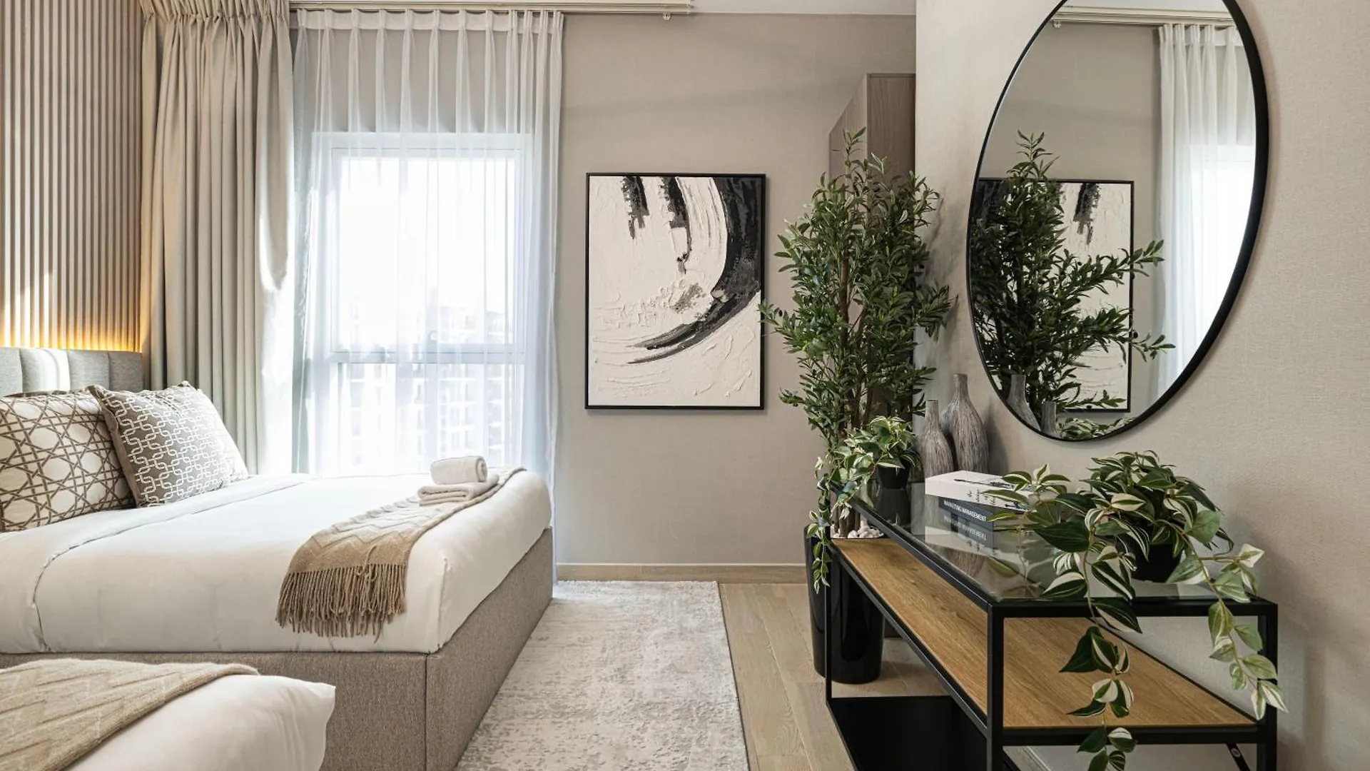 Luxury 4 Bedroom Apartment With Ferrari World And Sea Views, Yas Island Waterfront, Pool, Gym, Playground, Walk To Yas Mall 아부다비